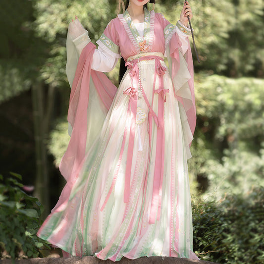 Embroidered Floral Hanfu Set SE23103