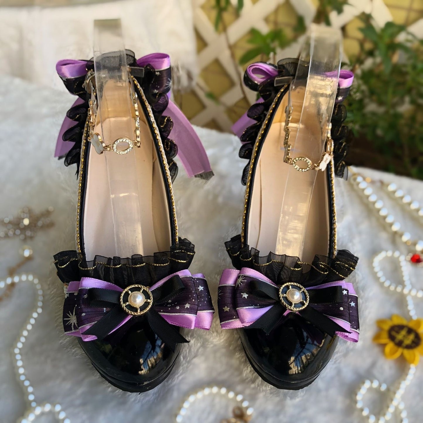 Black Heels With Lace Bow SE23407