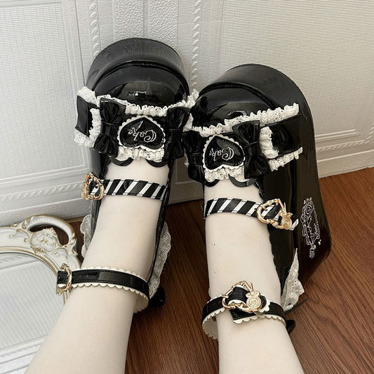 Bow Embroidered Platform Shoes SE23493