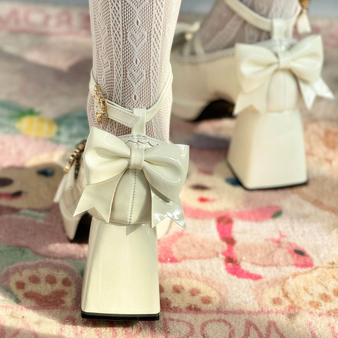 Bow With Thick Heels SE23179