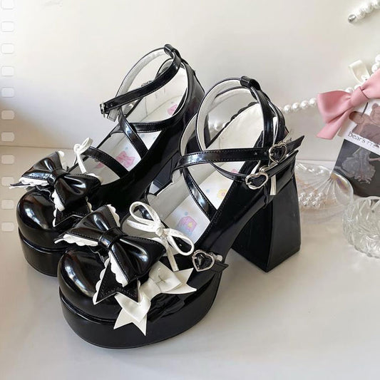 Chunky Heels with Sweet Bow SE23348