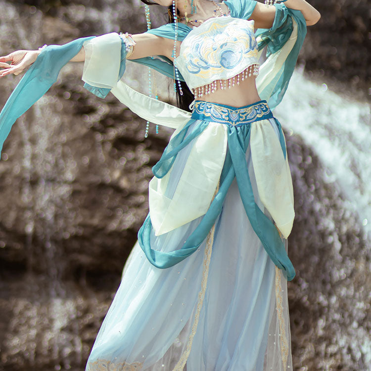 Embroidered Flower Hanfu Set SE22718