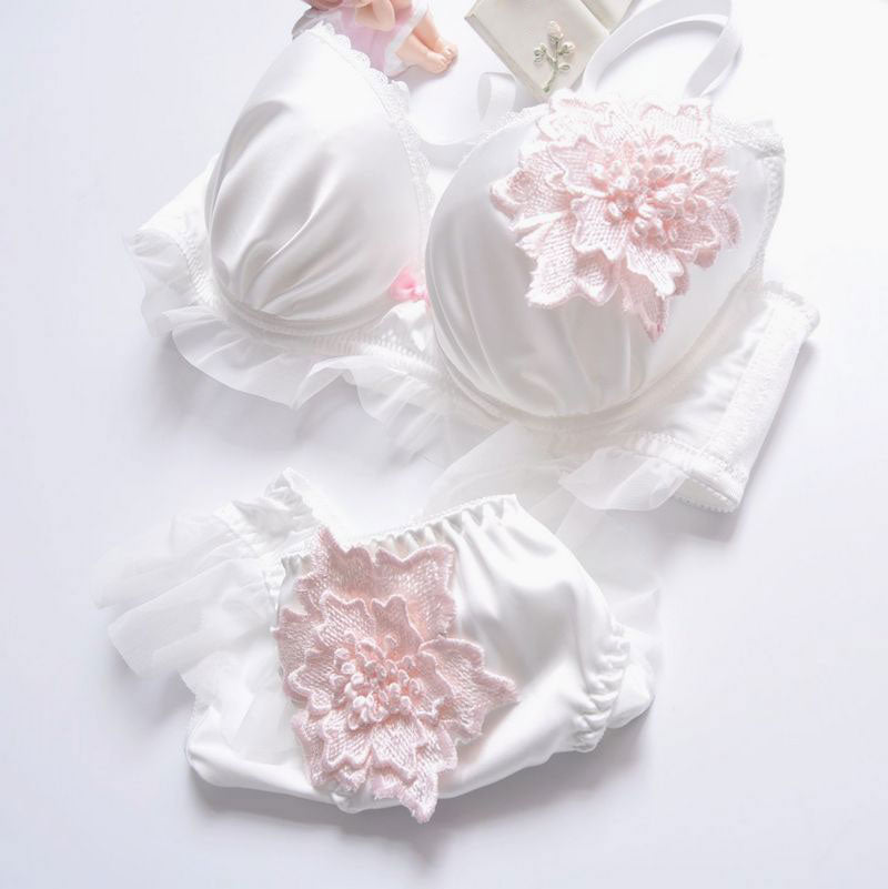 Embroidery Flower Underwear Set SE22801