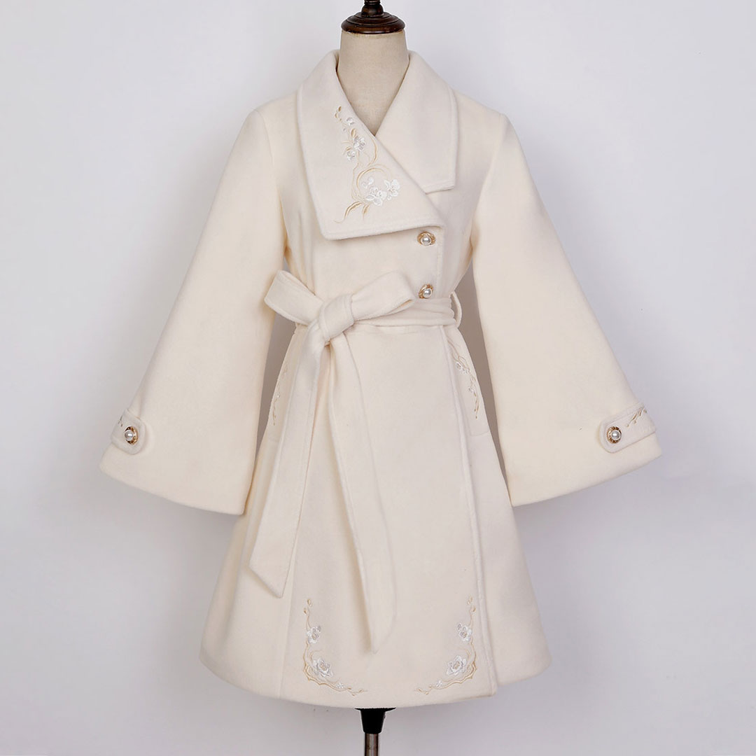 Floral Embroidered Woolen Coat SE22957