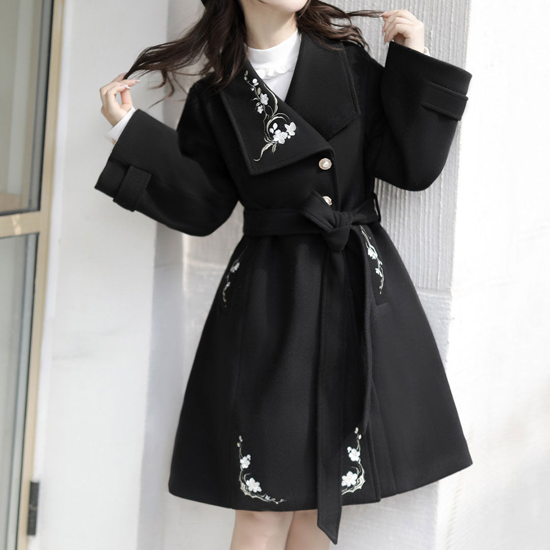 Floral Embroidered Woolen Coat SE22957