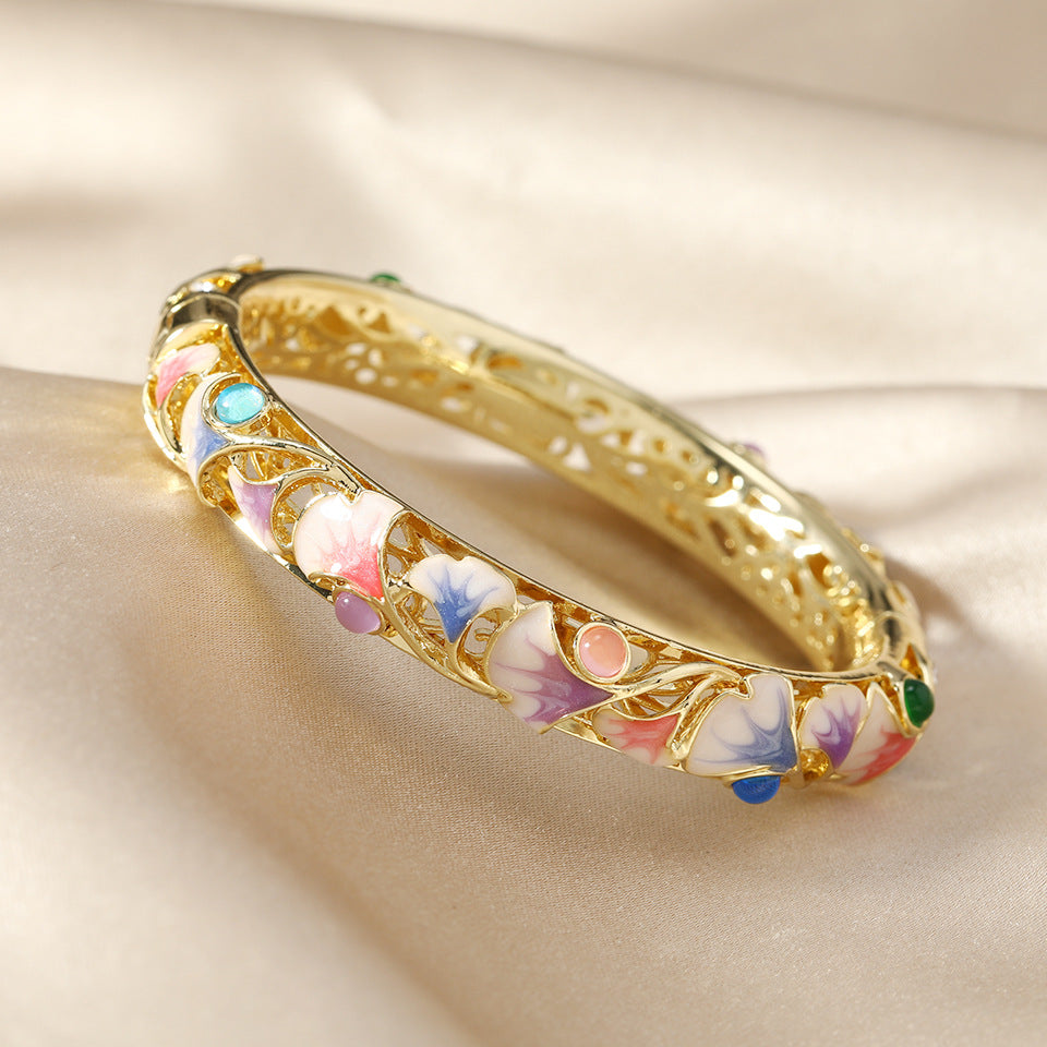 Hollow Flower Bracelet SE23587