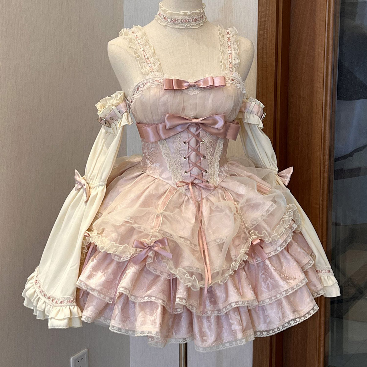 Lace Bow Flower Lolita Dress SE23577