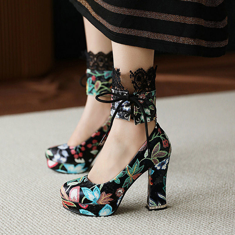 Lace Floral Chunky Heels Shoes SE22873