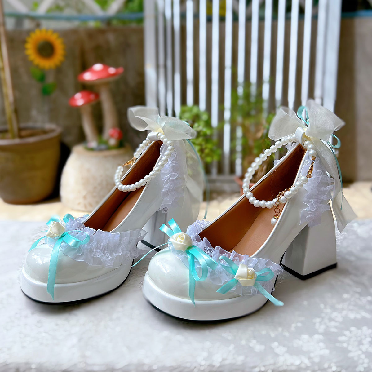 Lace Flower Bow Heel Shoes SE23419
