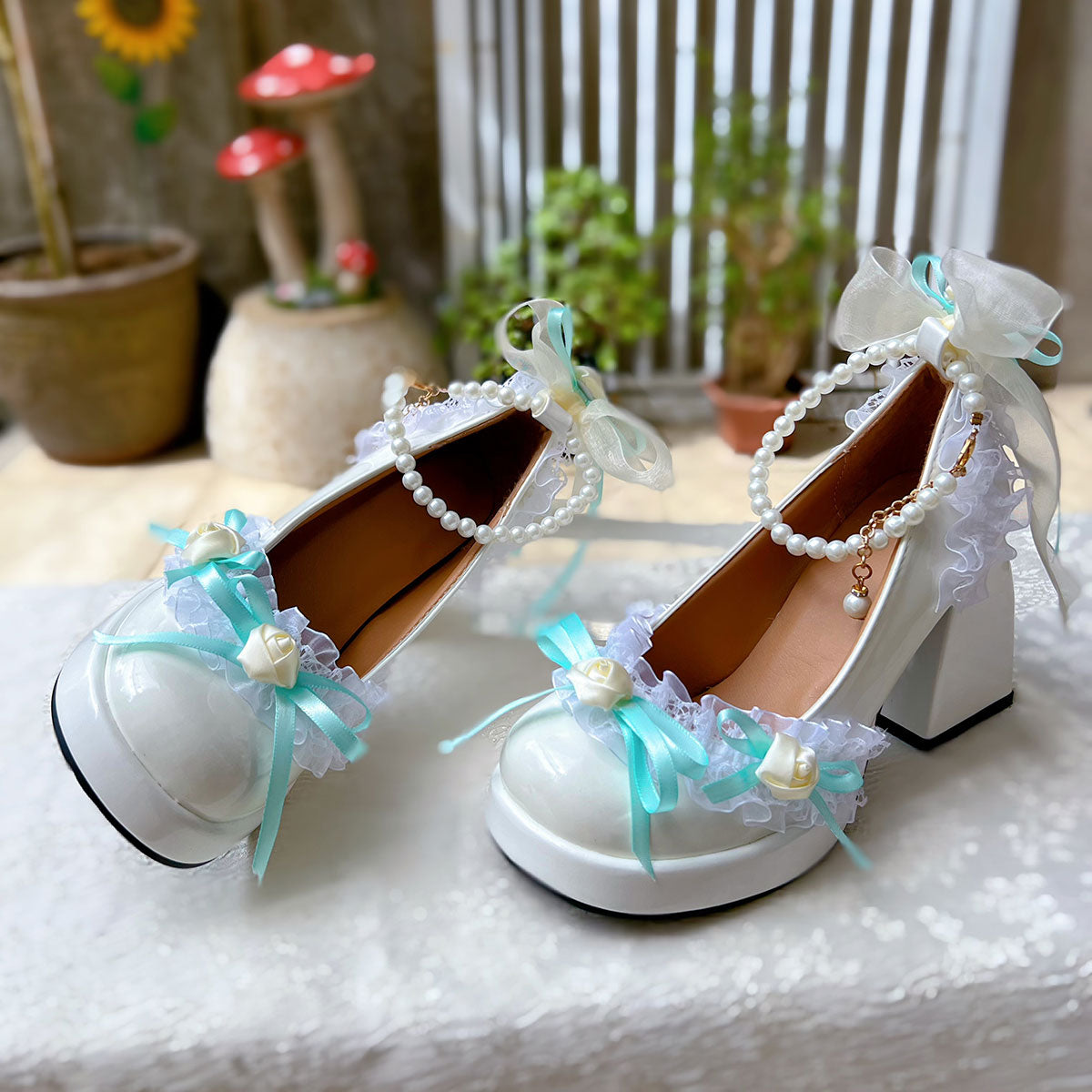 Lace Flower Bow Heel Shoes SE23419