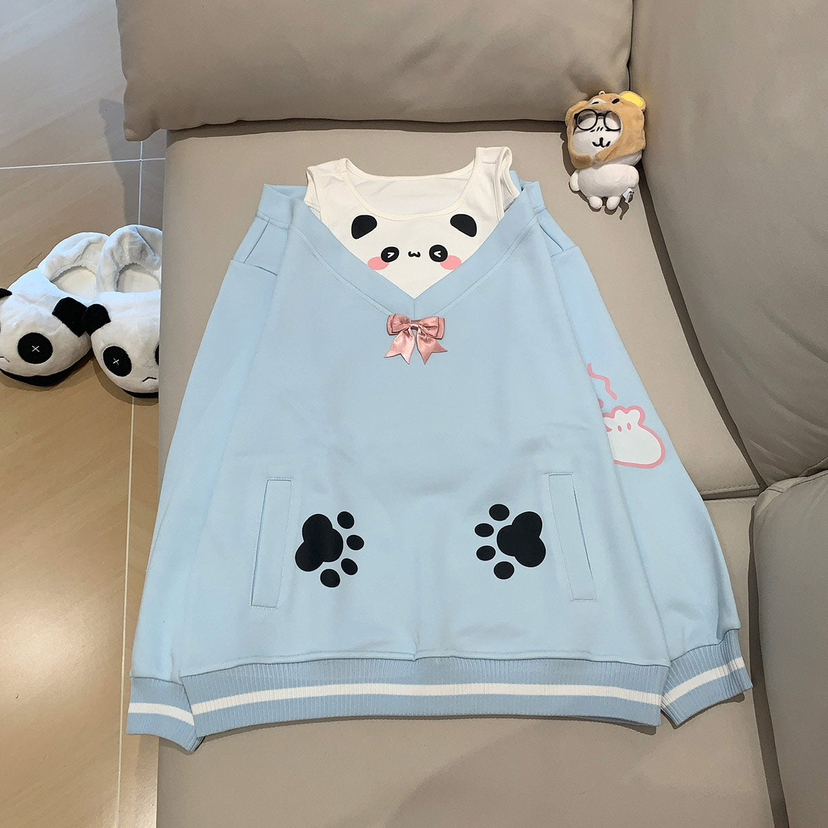 Bows Panda Sweatshirt SE23907