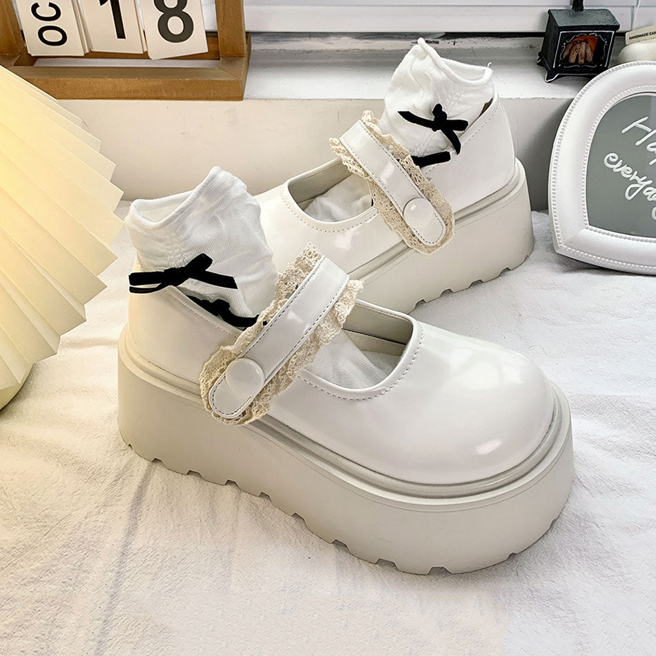 Retro Lace Shoes SE23467