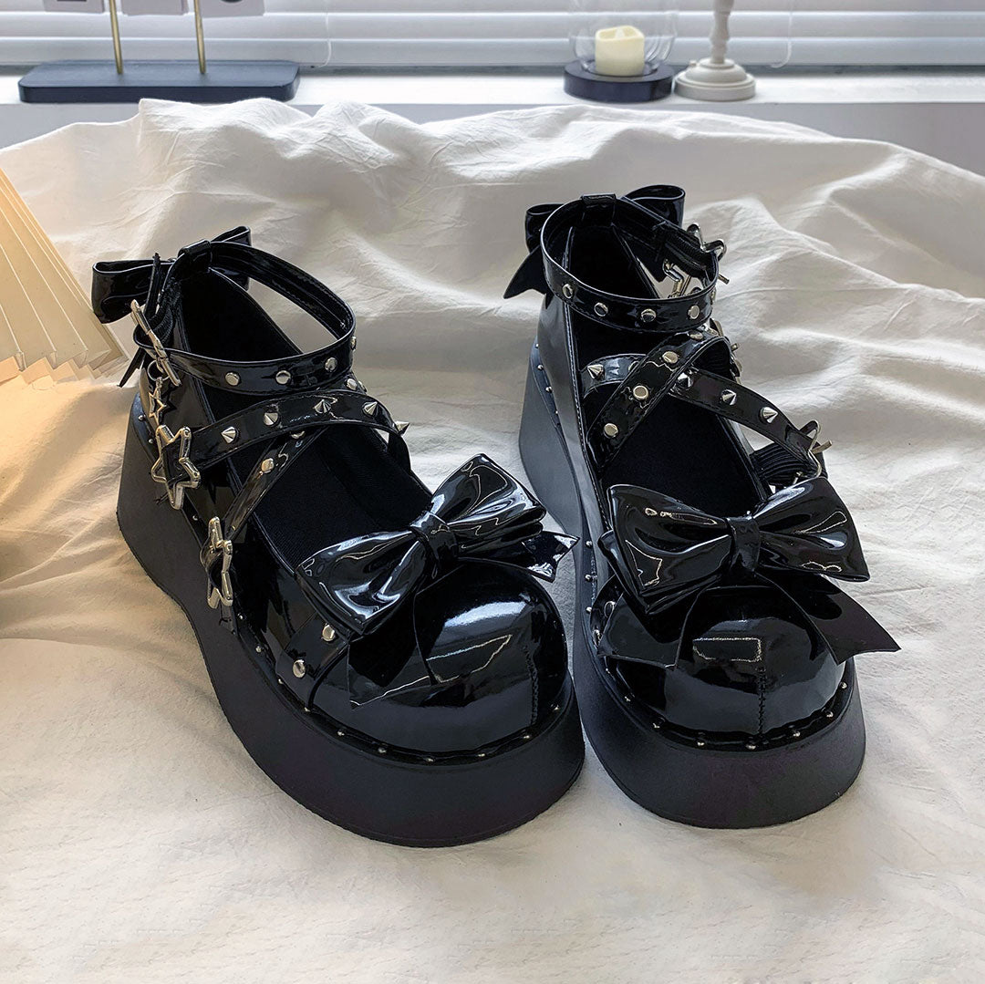 Rivet Bow Platform Shoes SE23169