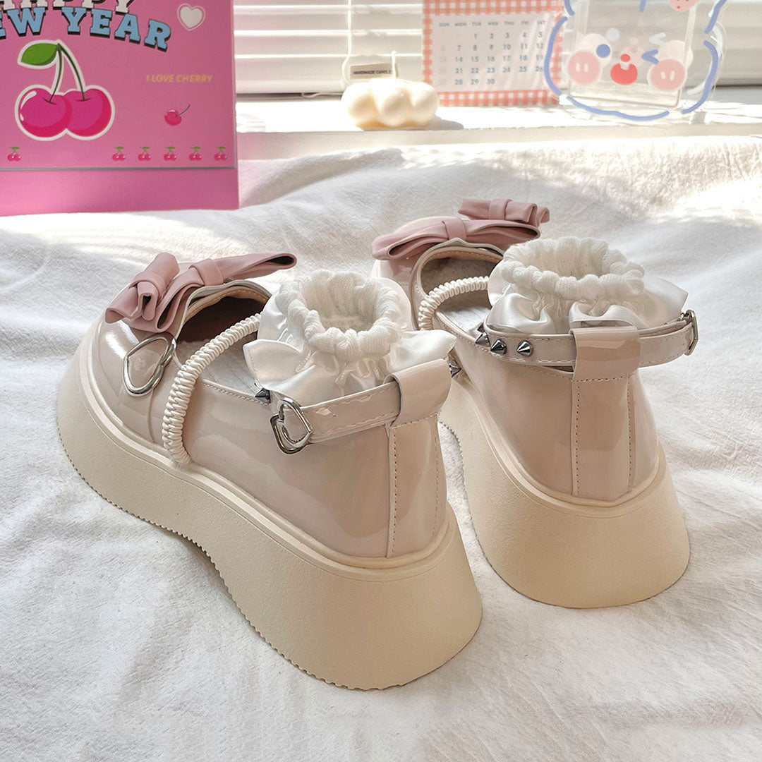 Rivet Bow Platform Shoes SE22644