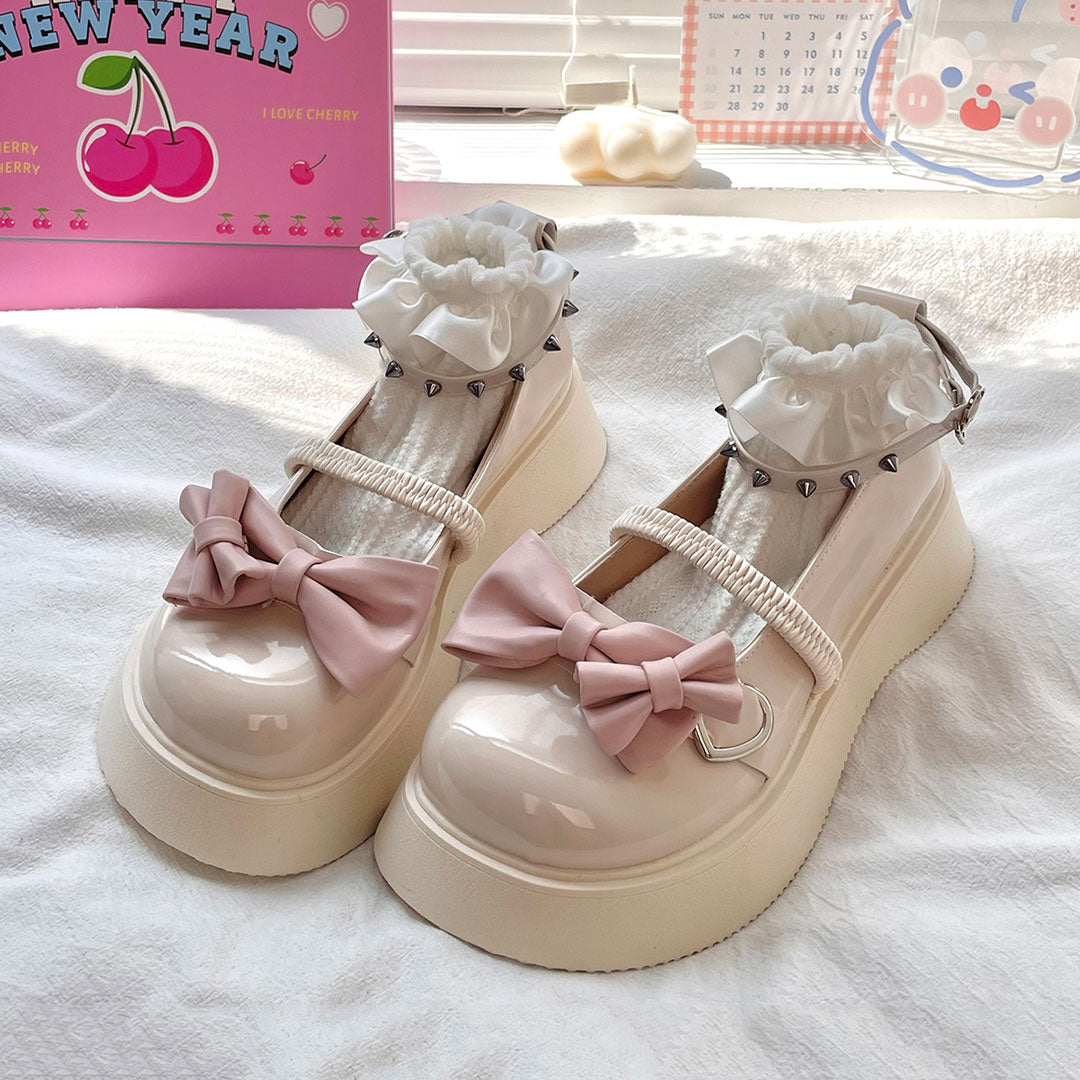 Rivet Bow Platform Shoes SE22644