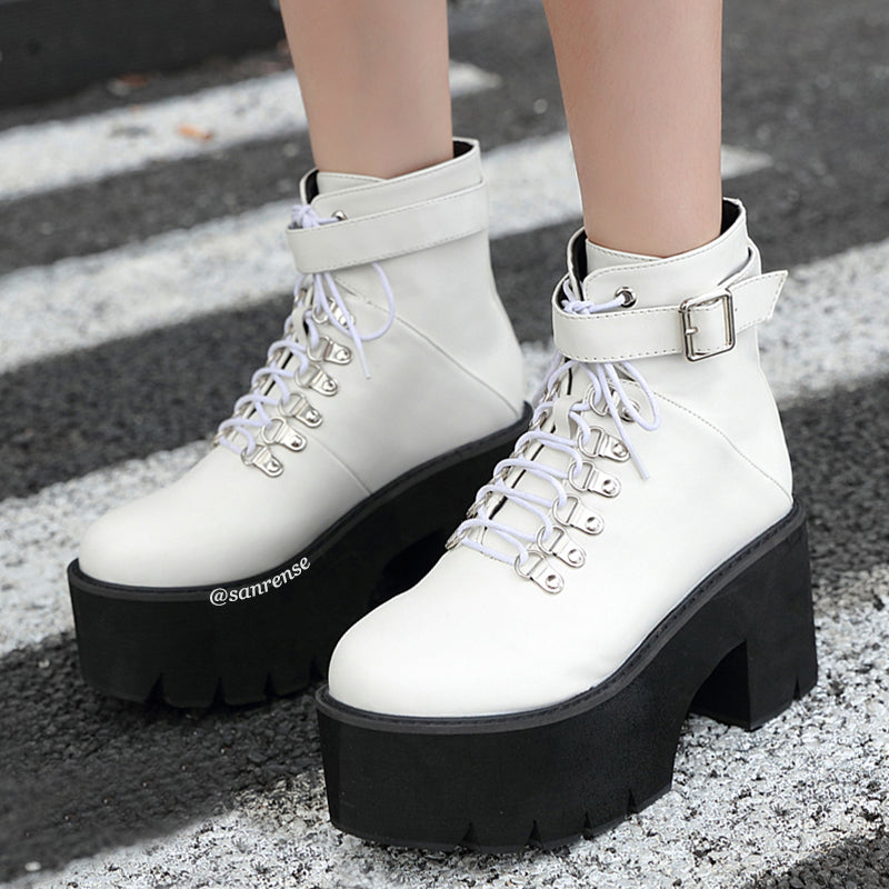 Black/White Combat Boots SE21146