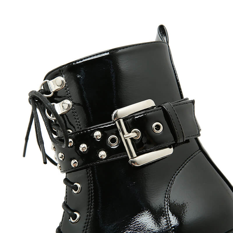 Rivet Buckle Boots SE21671