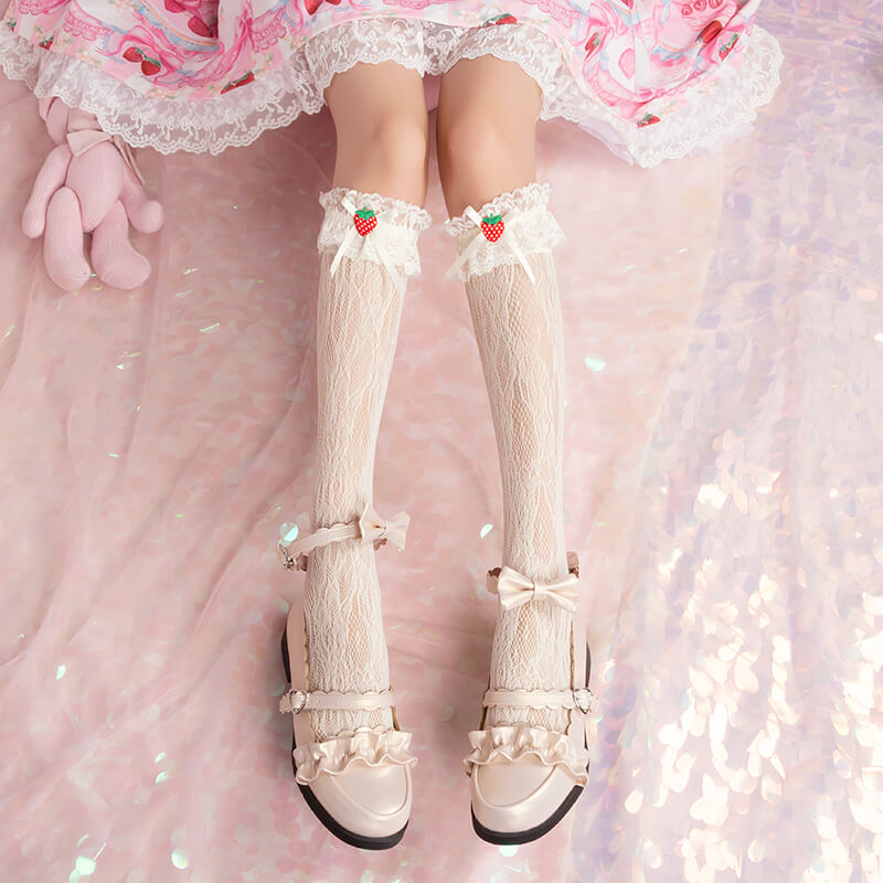 Strawberry Lace Bow Socks SE20572