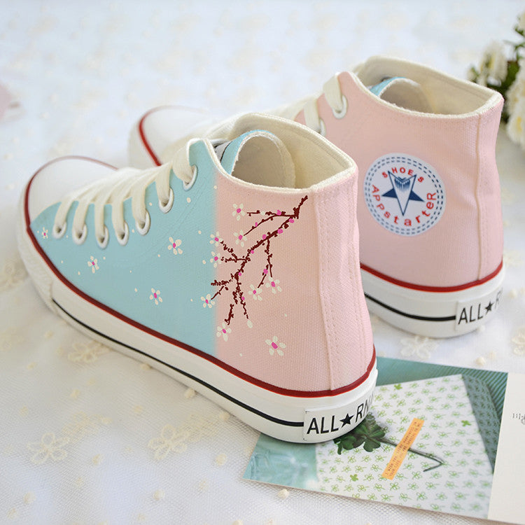 Students handpainted graffiti canvas shoes