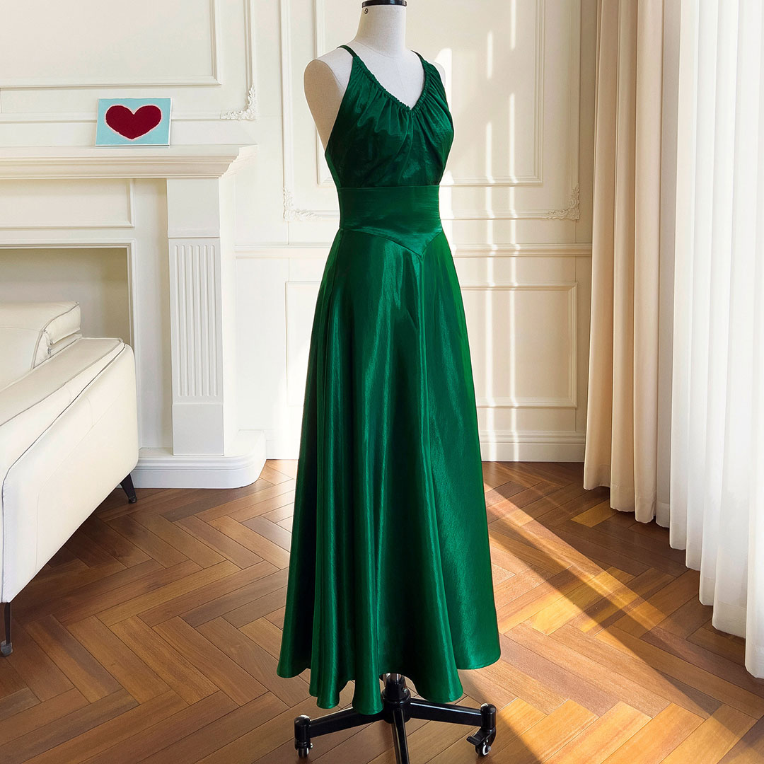 Elegant Green Backless Halter Neck Dress SE22851