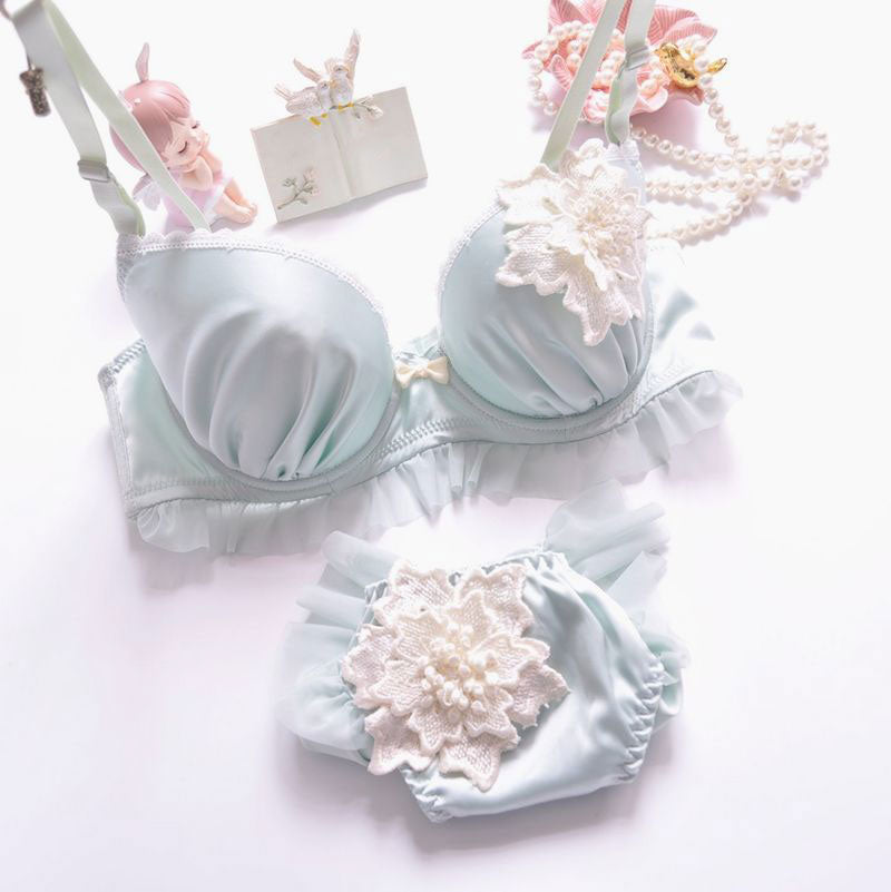 Embroidery Flower Underwear Set SE22801