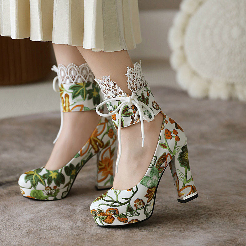 Lace Floral Chunky Heels Shoes SE22873