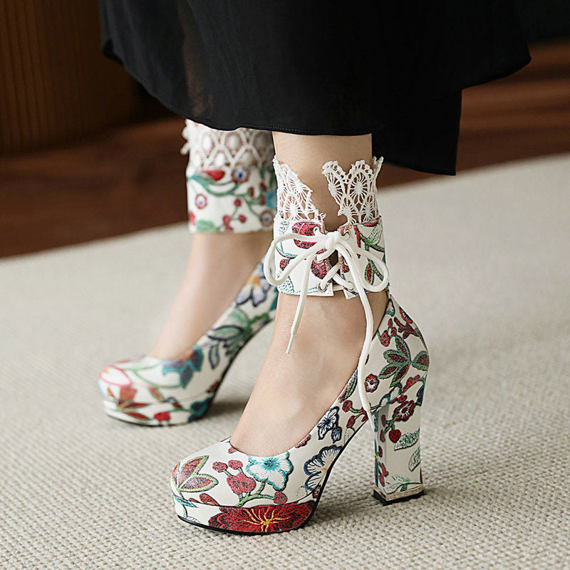 Lace Floral Chunky Heels Shoes SE22873