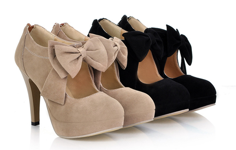 Cute black online heels with bow