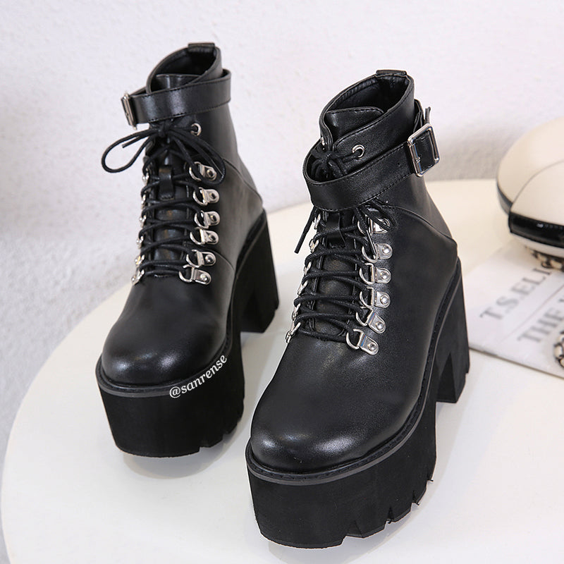 Black/White Combat Boots SE21146