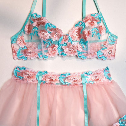 Pink Lace Flower Lingerie Set SE22626