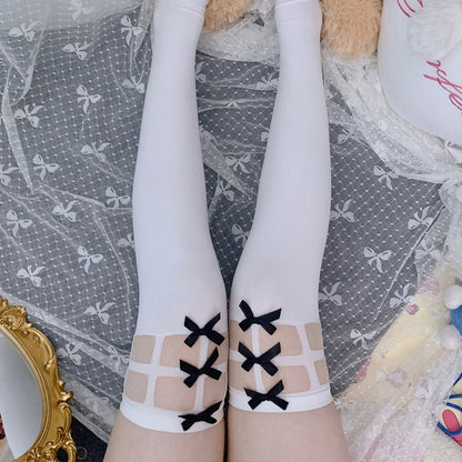 White Lace Bow Stocking SE22617